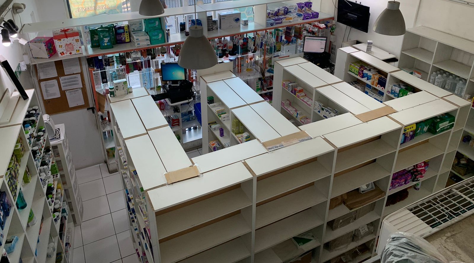 Cadena de Farmacia (4 locales) en venta