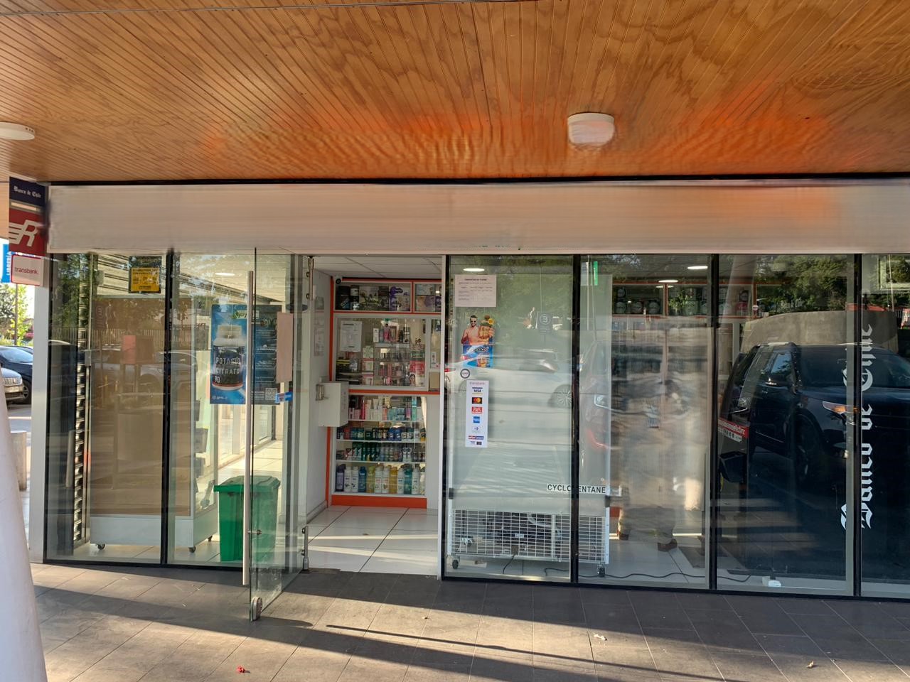 Cadena de Farmacia (4 locales) en venta