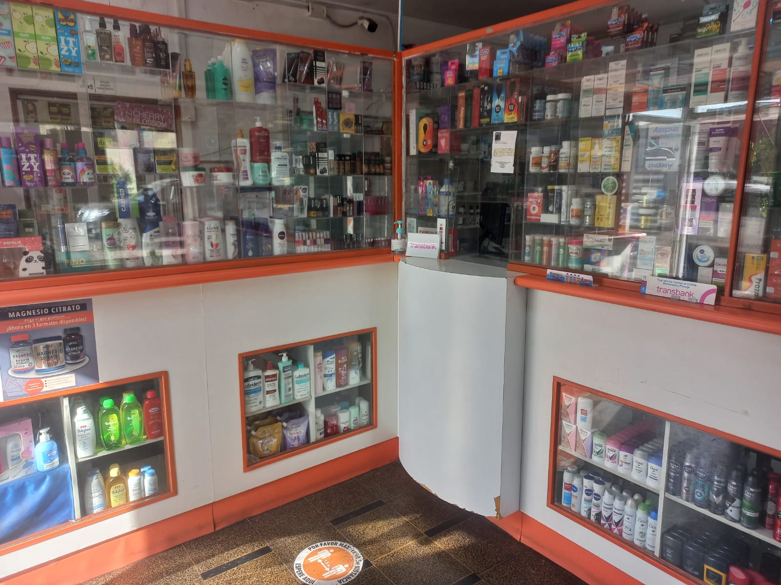 Cadena de Farmacia (4 locales) en venta